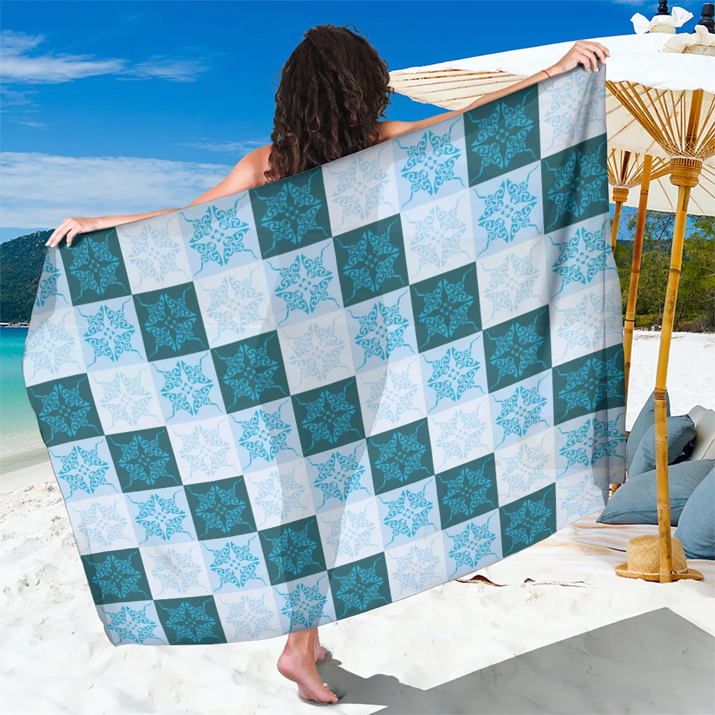 Cyan Manta Ray Hawaiian Quilt Motif Sarong with Mandala Turtle Print, Beach Wrap Cover Up for Resort Hotel, Wholesale Pareo - main view