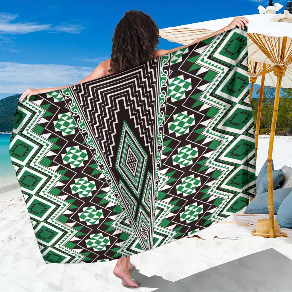 Green Tukutuku & Poutama Motif Sarong Polynesian Tribal Print Beach Wrap Pareo for Resort Hotel Wholesale - main view
