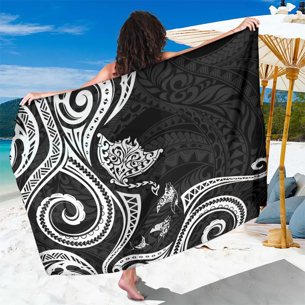 Hawaii Manta Ray Sarong Polynesian Art Tattoo - main view